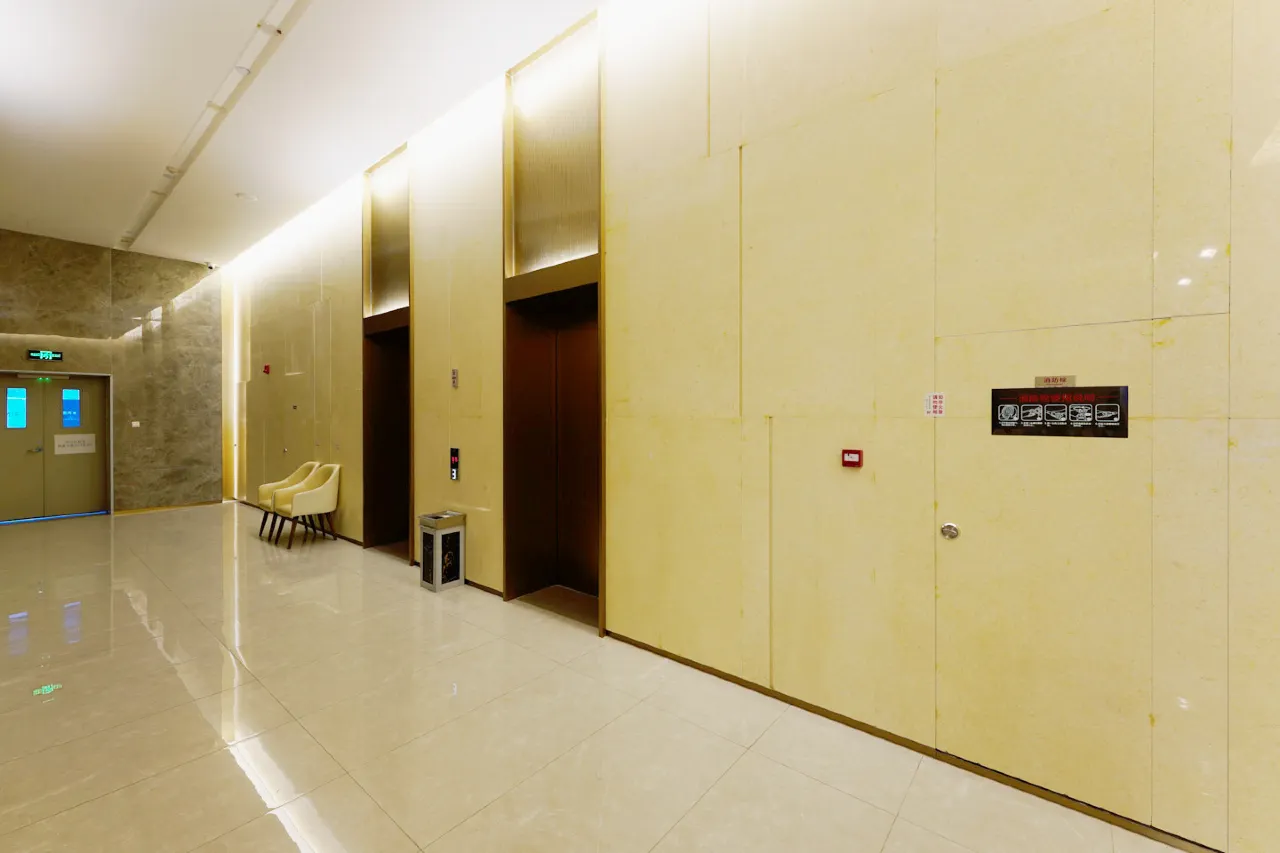 逸铂酒店珠海拱北口岸富华里店 (9)